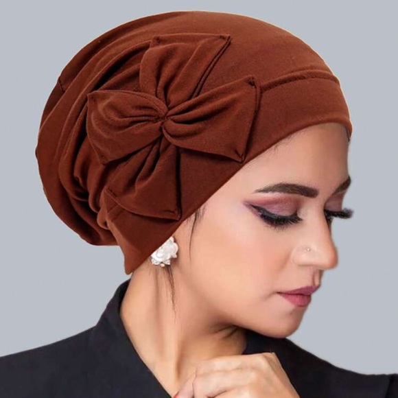 Accessories - Elegant Brown Turban with Bow Accent